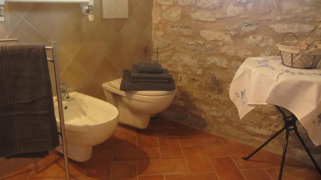 Hotel Casale Le Fontanelle Monte Grimano Terme Exterior foto